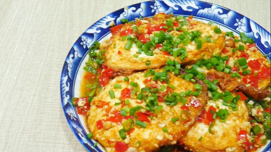 剁椒煎蛋_湘菜中的家常美味，唤醒味蕾的湖南风情(剁椒煎蛋湘菜的做法) 剁椒煎蛋_湘菜中的家常美味，唤醒味蕾的湖南风情(剁椒煎蛋湘菜的做法) 饮食拾萃