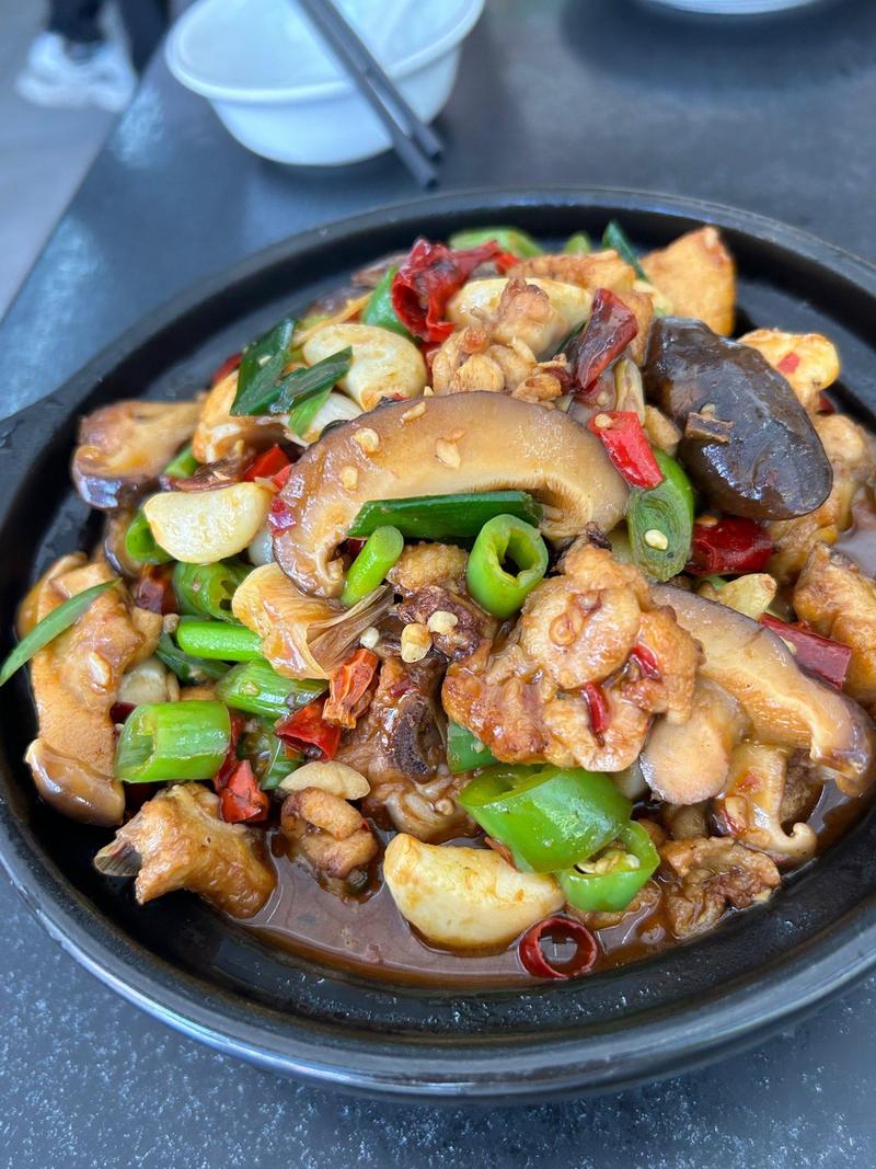 探寻正宗湘菜,品味湖南风味的经典之作(正宗湘菜店铺推荐菜) 探寻正宗湘菜,品味湖南风味的经典之作(正宗湘菜店铺推荐菜) 饮食拾萃