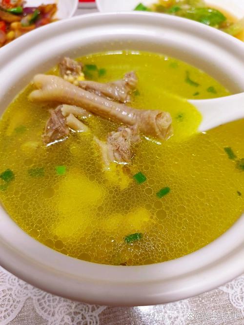 探寻湘菜之魂_清炖鸡的独特魅力(清炖鸡湘菜做法视频) 探寻湘菜之魂_清炖鸡的独特魅力(清炖鸡湘菜做法视频) 饮食拾萃