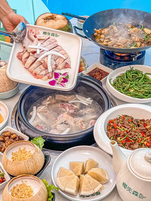深圳湘菜椰子鸡,一场味蕾与视觉的盛宴(深圳湘菜椰子鸡图片) 深圳湘菜椰子鸡,一场味蕾与视觉的盛宴(深圳湘菜椰子鸡图片) 饮食拾萃