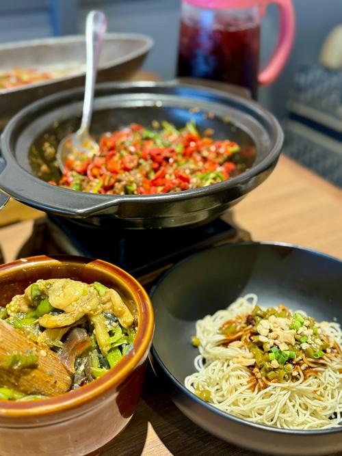 湘之荷品质湘菜,传承与创新，演绎湖南美食传奇(湘之荷品质湘菜) 湘之荷品质湘菜,传承与创新，演绎湖南美食传奇(湘之荷品质湘菜) 饮食拾萃