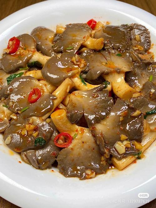 湘味飘香_平菇豌豆炒肉的魅力所在(平菇豌豆炒肉湘菜) 湘味飘香_平菇豌豆炒肉的魅力所在(平菇豌豆炒肉湘菜) 饮食拾萃