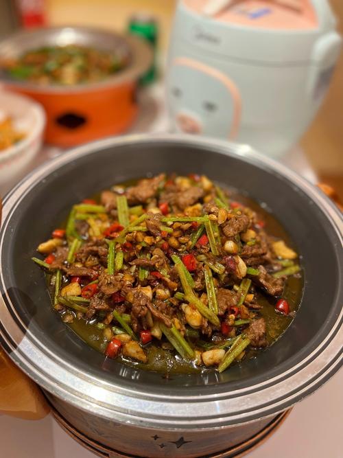 湘菜中的家常故事,舌尖上的记忆与传承(湘菜有故事家常菜) 湘菜中的家常故事,舌尖上的记忆与传承(湘菜有故事家常菜) 饮食拾萃