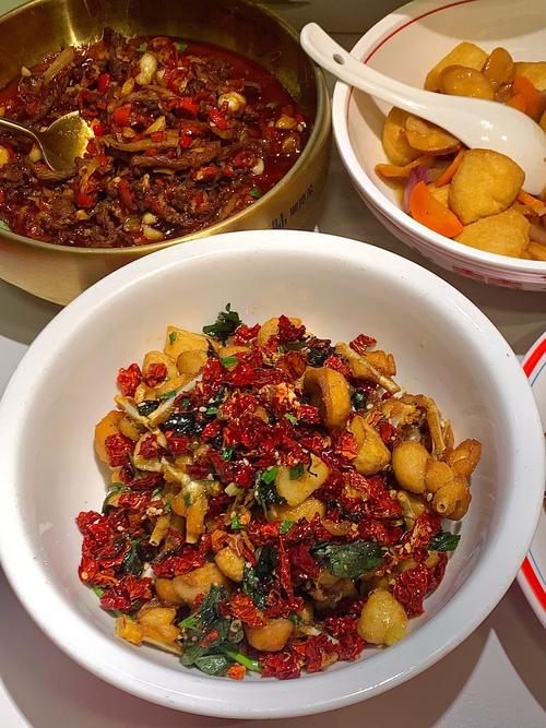 湘菜之美,腌制大蒜的独特风味与制作方法(腌大蒜的做法湘菜视频) 湘菜之美,腌制大蒜的独特风味与制作方法(腌大蒜的做法湘菜视频) 饮食拾萃