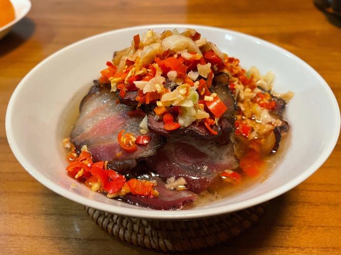 湘菜之魂_蒸腊肉的制作工艺与风味鉴赏(湘菜大师蒸腊肉的做法) 湘菜之魂_蒸腊肉的制作工艺与风味鉴赏(湘菜大师蒸腊肉的做法) 饮食拾萃