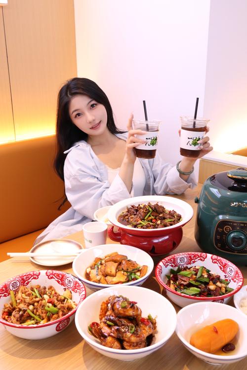 湘菜大师王氏传奇,传承与创新，匠心独运的烹饪艺术(湘菜大师姓王的有谁) 湘菜大师王氏传奇,传承与创新，匠心独运的烹饪艺术(湘菜大师姓王的有谁) 饮食拾萃