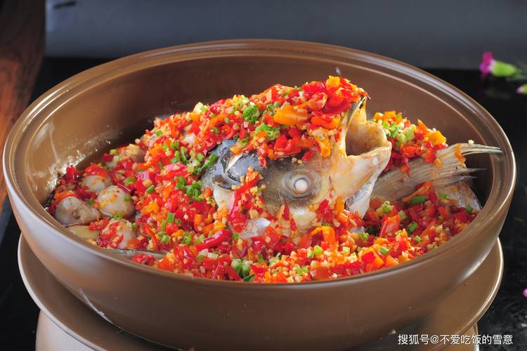 湘菜小米鱼头,传统与创新碰撞，鲜美滋味尽在其中(湘菜小米鱼头的做法大全) 湘菜小米鱼头,传统与创新碰撞，鲜美滋味尽在其中(湘菜小米鱼头的做法大全) 饮食拾萃