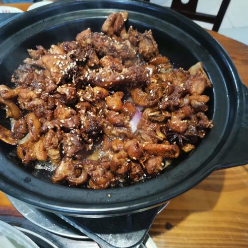 湘菜干炸兔肉,香气扑鼻，回味无穷的传统美食(湘菜干炸兔肉的做法) 湘菜干炸兔肉,香气扑鼻，回味无穷的传统美食(湘菜干炸兔肉的做法) 饮食拾萃