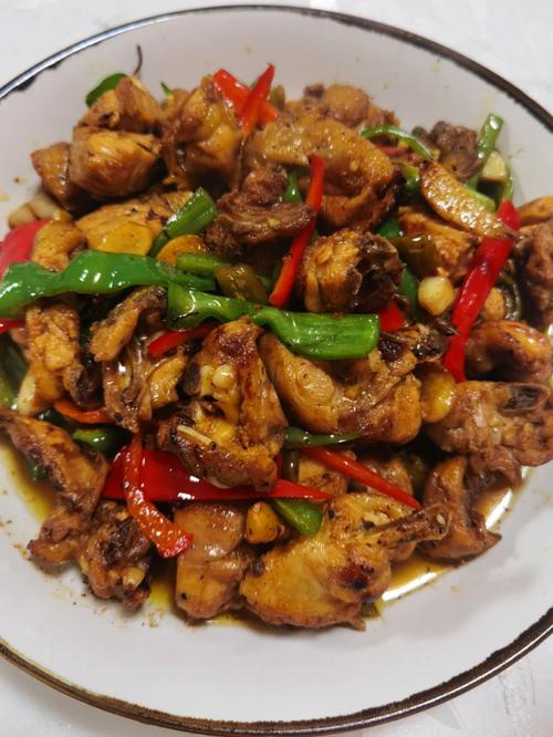 湘菜炒土鸡家常做法大全,家常美味，回味无穷(湘菜炒土鸡家常做法大全) 湘菜炒土鸡家常做法大全,家常美味，回味无穷(湘菜炒土鸡家常做法大全) 饮食拾萃
