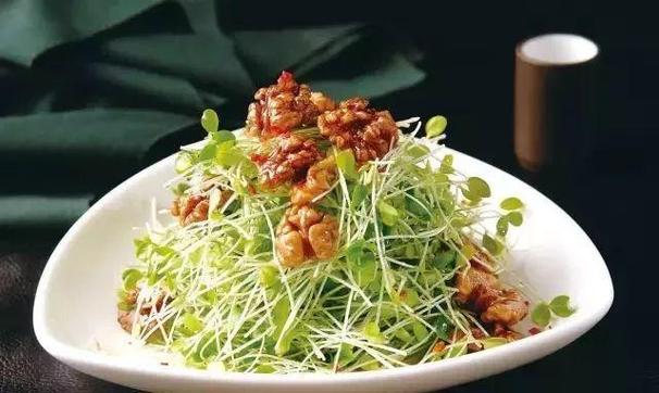 湘菜特色招牌凉菜,品味湖南风味的清新之选(湘菜特色招牌凉菜有哪些) 湘菜特色招牌凉菜,品味湖南风味的清新之选(湘菜特色招牌凉菜有哪些) 饮食拾萃