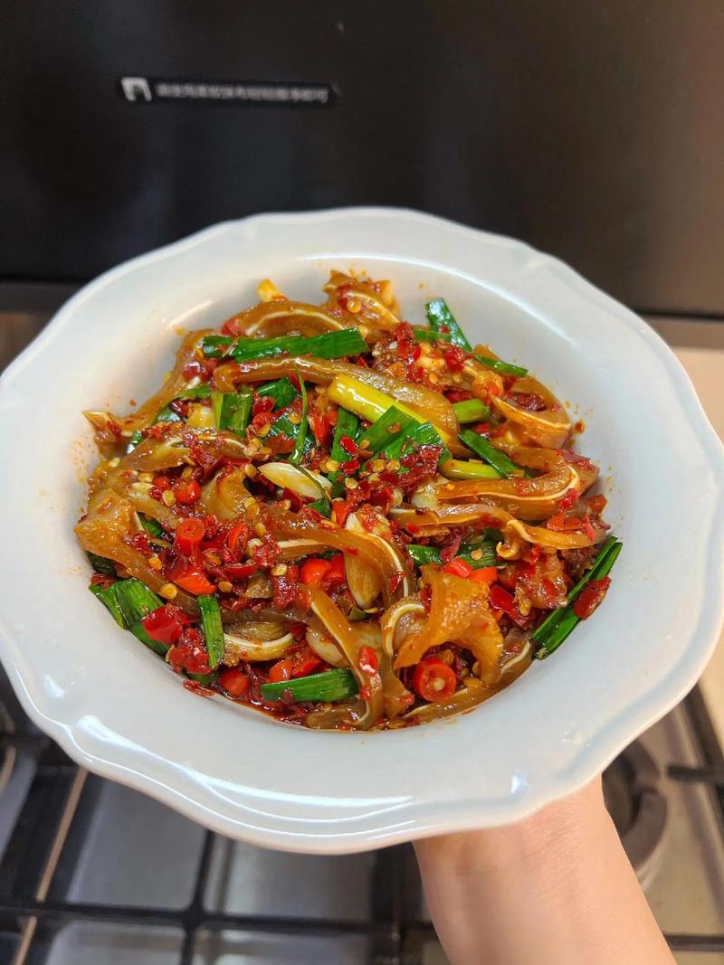 湘菜猪耳,麻辣鲜香，唤醒味蕾的湖南经典美食(湘菜猪耳图片大全做法) 湘菜猪耳,麻辣鲜香，唤醒味蕾的湖南经典美食(湘菜猪耳图片大全做法) 饮食拾萃