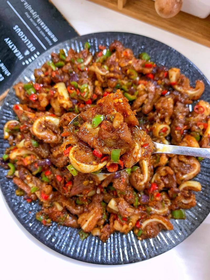 湘菜香辣脆骨,舌尖上的麻辣诱惑，尽在这道经典佳肴(湘菜香辣脆骨的做法) 湘菜香辣脆骨,舌尖上的麻辣诱惑，尽在这道经典佳肴(湘菜香辣脆骨的做法) 饮食拾萃