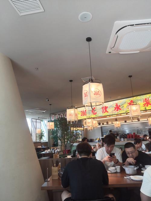 舌尖上的张家界,探寻招牌湘菜餐厅的独特魅力(张家界招牌湘菜餐厅) 舌尖上的张家界,探寻招牌湘菜餐厅的独特魅力(张家界招牌湘菜餐厅) 饮食拾萃