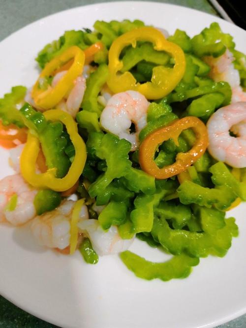 苦瓜炒虾米,湘菜经典，清炒新意，养生美味尽在这一碗(苦瓜炒虾米湘菜做法大全) 苦瓜炒虾米,湘菜经典，清炒新意，养生美味尽在这一碗(苦瓜炒虾米湘菜做法大全) 饮食拾萃