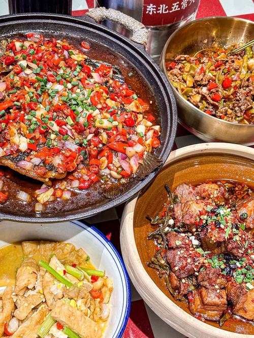 蒜香铁板鲫鱼,湘菜中的佳肴，美食界的璀璨明珠(蒜香铁板鲫鱼湘菜) 蒜香铁板鲫鱼,湘菜中的佳肴，美食界的璀璨明珠(蒜香铁板鲫鱼湘菜) 饮食拾萃