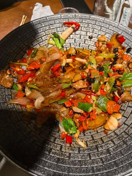 川菜与湘菜,前途比拼，谁将引领江湖_川菜和湘菜哪个有前途好 川菜与湘菜,前途比拼，谁将引领江湖_川菜和湘菜哪个有前途好 饮食拾萃