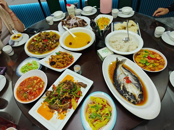 清溪佬唐家湘菜馆,传承湘菜精髓，打造舌尖上的美食殿堂_清溪佬唐家湘菜馆 清溪佬唐家湘菜馆,传承湘菜精髓，打造舌尖上的美食殿堂_清溪佬唐家湘菜馆 饮食拾萃