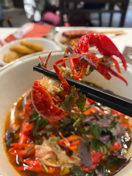 湘菜之辣，引出男子被抓的真相,食品安全与法律不容忽视_湘菜太辣男子被抓了吗 湘菜之辣，引出男子被抓的真相,食品安全与法律不容忽视_湘菜太辣男子被抓了吗 饮食拾萃