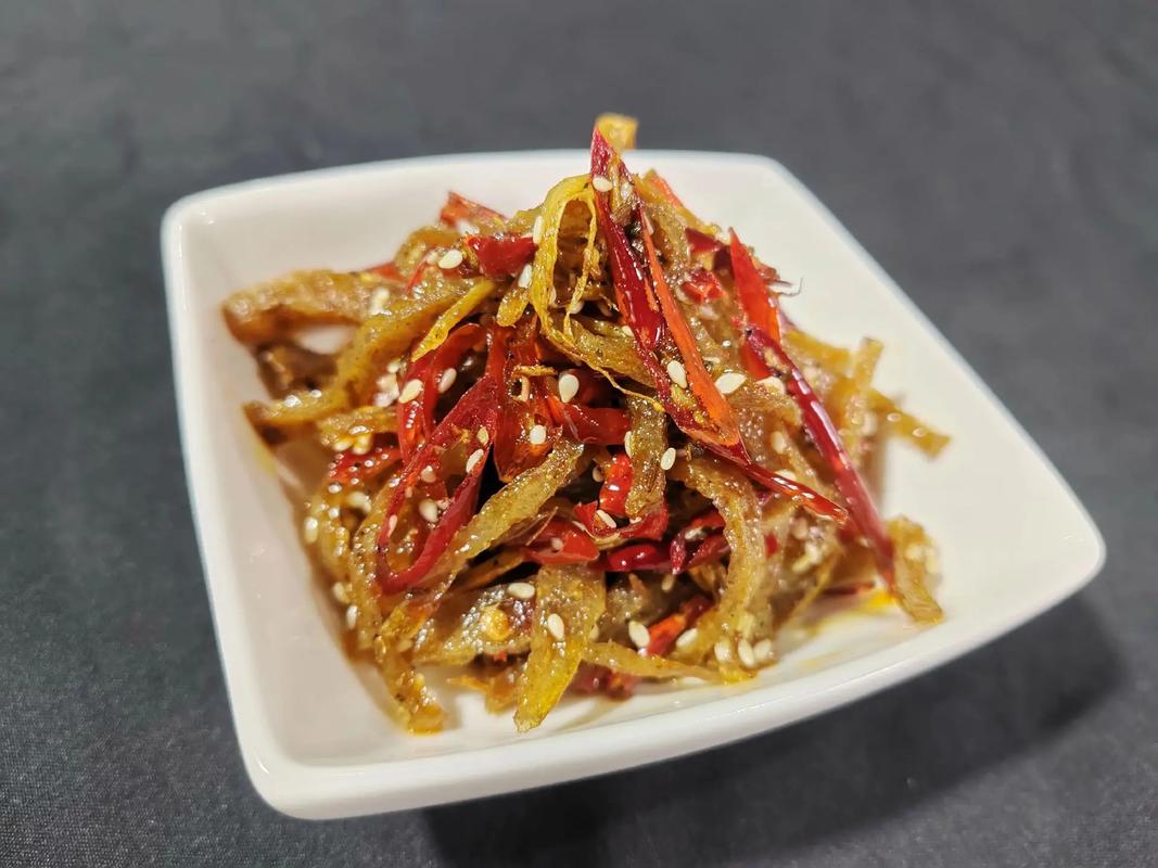 湘菜之魅,酸辣芋头丝的制作方法，让您在家也能品尝地道的湖南风味_湘菜酸辣芋头丝的做法视频 湘菜之魅,酸辣芋头丝的制作方法，让您在家也能品尝地道的湖南风味_湘菜酸辣芋头丝的做法视频 饮食拾萃