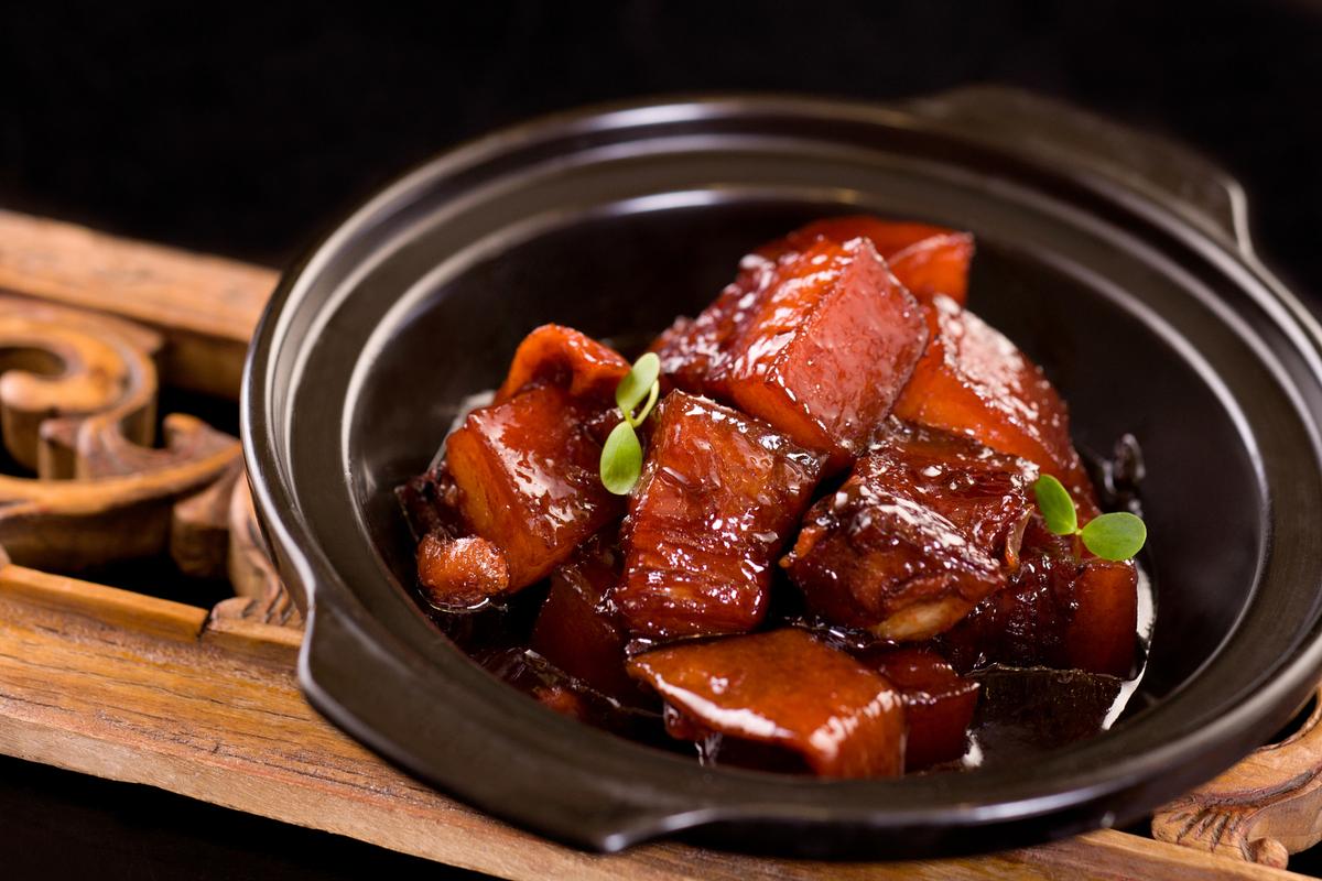 湘菜红烧肉,传承与创新中的农家味道_湘菜红烧肉农村做法大全 湘菜红烧肉,传承与创新中的农家味道_湘菜红烧肉农村做法大全 饮食拾萃