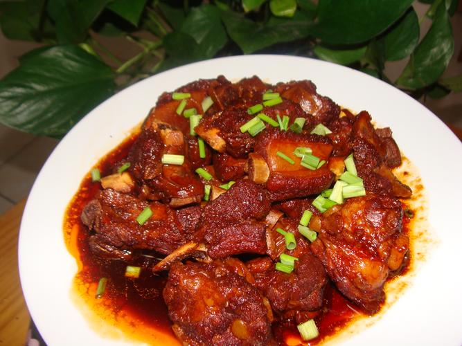 湘菜香辣猪排骨,火辣滋味，回味无穷_湘菜香辣猪排骨的做法视频 湘菜香辣猪排骨,火辣滋味，回味无穷_湘菜香辣猪排骨的做法视频 饮食拾萃