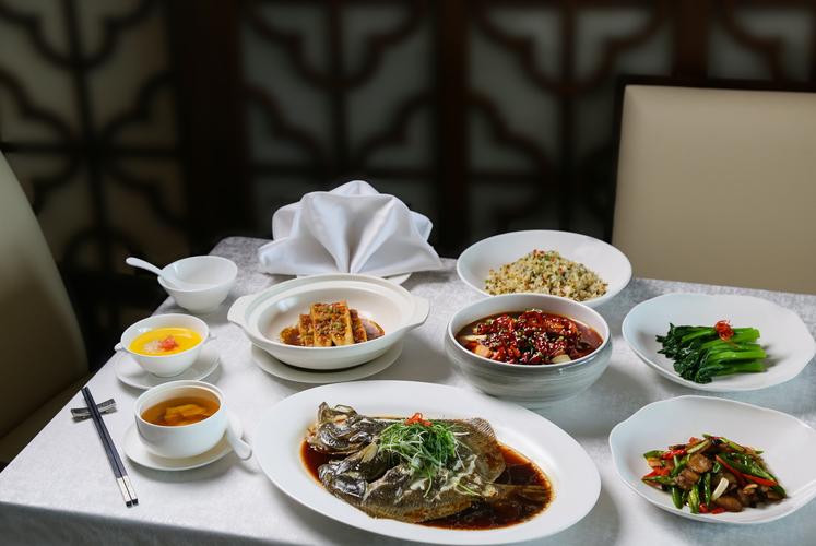 川湘粤三地美食盛宴,十大名菜共鉴中华饮食文化精髓_川菜湘菜粤菜十大名菜图片 川湘粤三地美食盛宴,十大名菜共鉴中华饮食文化精髓_川菜湘菜粤菜十大名菜图片 饮食拾萃