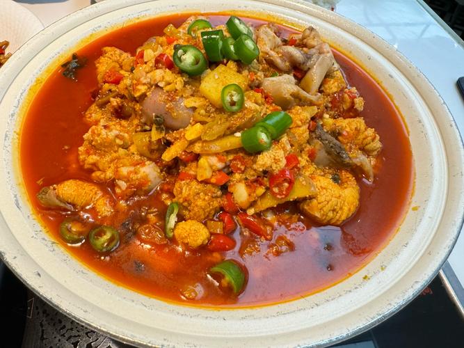 川菜与湘菜,谁更发达一场关于地方美食的较量_川菜和湘菜哪个发达一些 川菜与湘菜,谁更发达一场关于地方美食的较量_川菜和湘菜哪个发达一些 饮食拾萃