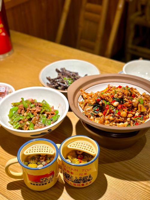 广州湘菜馆持刀伤人案,反思食品安全与暴力冲突的双重隐患_广州湘菜馆持刀伤人案 广州湘菜馆持刀伤人案,反思食品安全与暴力冲突的双重隐患_广州湘菜馆持刀伤人案 饮食拾萃