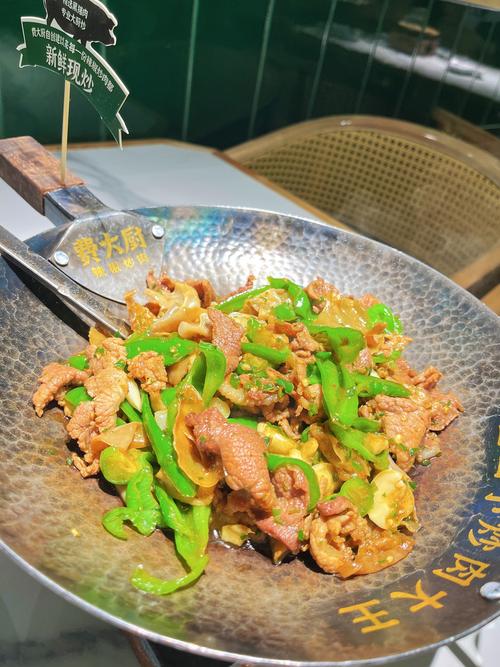 探寻湘菜经典，汤依情湘菜馆里的饮食文化之旅_汤依情湘菜馆叫什么名字 探寻湘菜经典，汤依情湘菜馆里的饮食文化之旅_汤依情湘菜馆叫什么名字 饮食拾萃