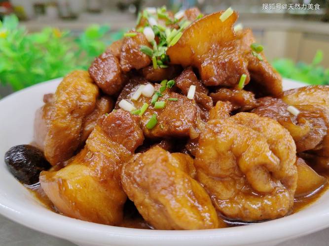 湘味浓香_油豆腐焖五花肉的独特魅力_湘菜油豆腐焖五花肉的做法 湘味浓香_油豆腐焖五花肉的独特魅力_湘菜油豆腐焖五花肉的做法 饮食拾萃