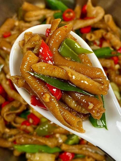 湘味脆爽_鸭肠炒制方法_鸭肠怎么炒才脆又好吃湘菜 湘味脆爽_鸭肠炒制方法_鸭肠怎么炒才脆又好吃湘菜 饮食拾萃