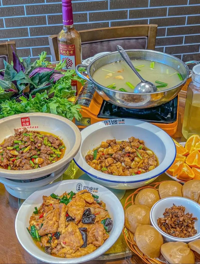 湘味飘香，湖南湘菜馆里的美食之旅_湖南湘菜馆有什么菜好吃 湘味飘香，湖南湘菜馆里的美食之旅_湖南湘菜馆有什么菜好吃 饮食拾萃