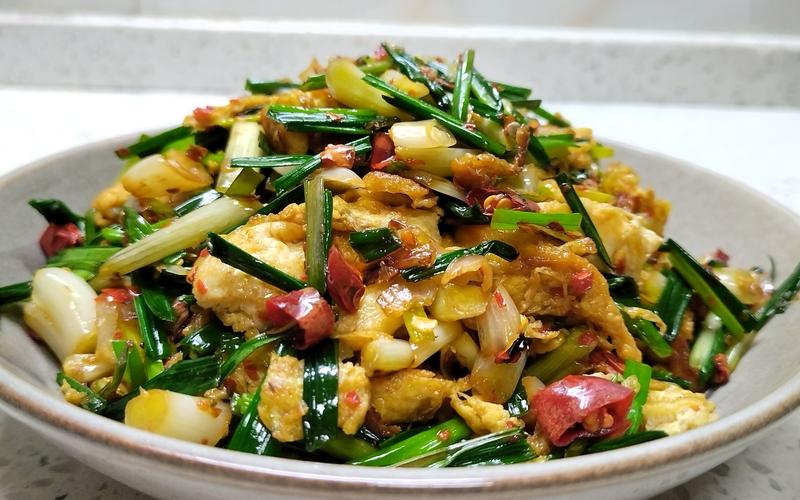 湘菜藠头煎鸡蛋,传统家常菜的鲜美演绎_湘菜藠头煎鸡蛋怎么做 湘菜藠头煎鸡蛋,传统家常菜的鲜美演绎_湘菜藠头煎鸡蛋怎么做 饮食拾萃