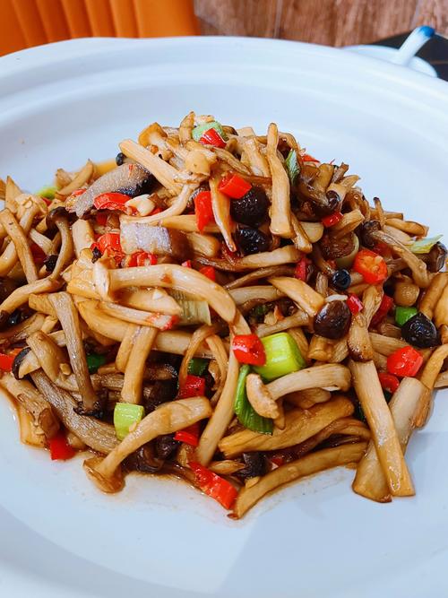 湘菜酱香肉,一碟酱香四溢，一餐记忆传承_湘菜酱香肉纪录片在线观看 湘菜酱香肉,一碟酱香四溢，一餐记忆传承_湘菜酱香肉纪录片在线观看 饮食拾萃