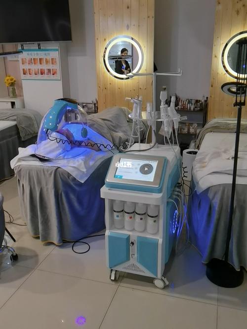 介绍老式光电美容仪器,时光倒流的护肤秘密_老式光电美容仪器图 介绍老式光电美容仪器,时光倒流的护肤秘密_老式光电美容仪器图 日用科普