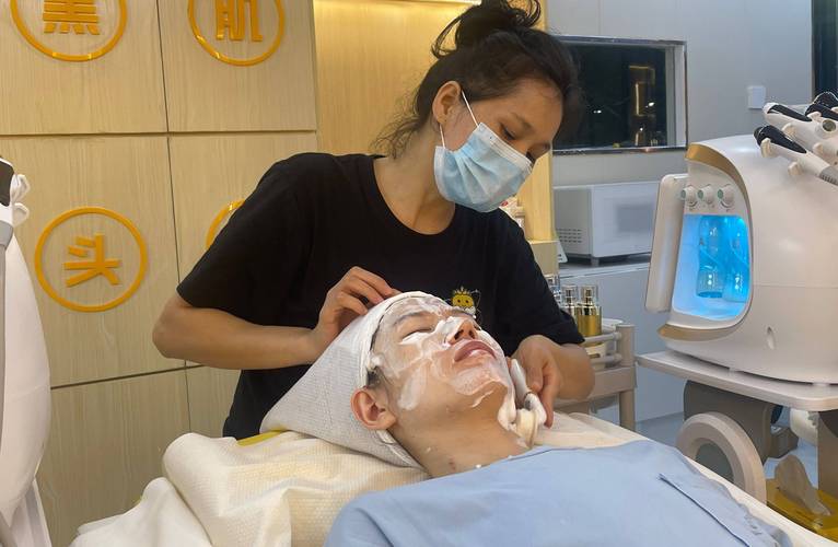不打针不开刀，仪器美容培训引领美丽新风尚 不打针不开刀，仪器美容培训引领美丽新风尚 饮食拾萃