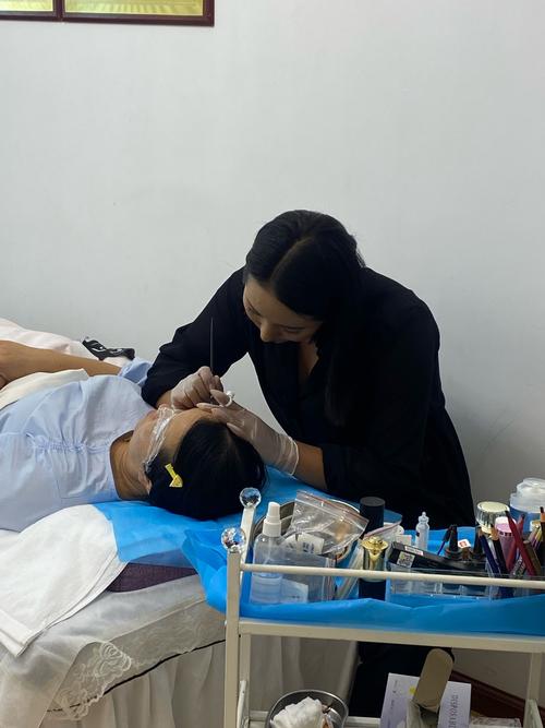 绣眉美容仪器操作流程详解,科技美容新体验 绣眉美容仪器操作流程详解,科技美容新体验 动手制作
