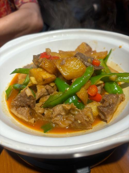 传承与创新,雷师傅湘菜的魅力分析_雷师傅湘菜 传承与创新,雷师傅湘菜的魅力分析_雷师傅湘菜 饮食拾萃