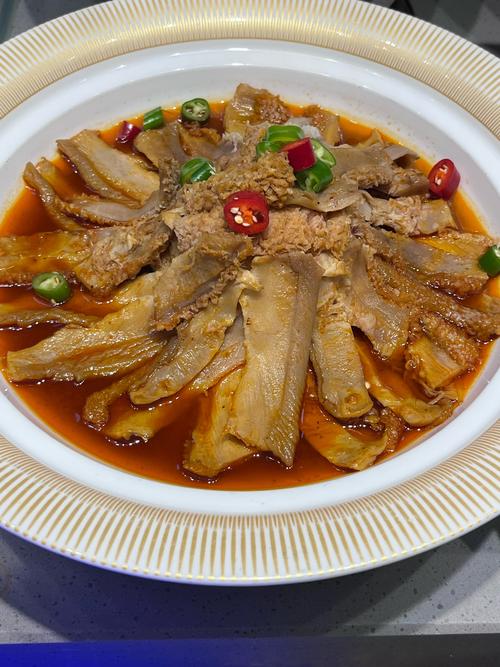 探寻湘菜精髓,新鲜牛肚的独特风味_新鲜牛肚湘菜 探寻湘菜精髓,新鲜牛肚的独特风味_新鲜牛肚湘菜 饮食拾萃
