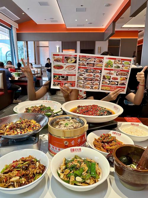 柳州桥下湘菜,舌尖上的传承与创新_柳州桥下湘菜 柳州桥下湘菜,舌尖上的传承与创新_柳州桥下湘菜 饮食拾萃